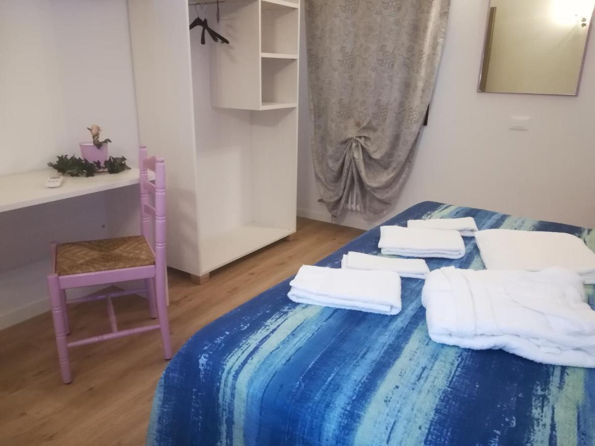 维洛尔巴La Libellula住宿加早餐旅馆 外观 照片